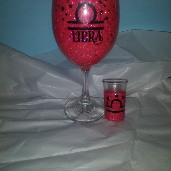 Tray Set - Picture 2 of 2